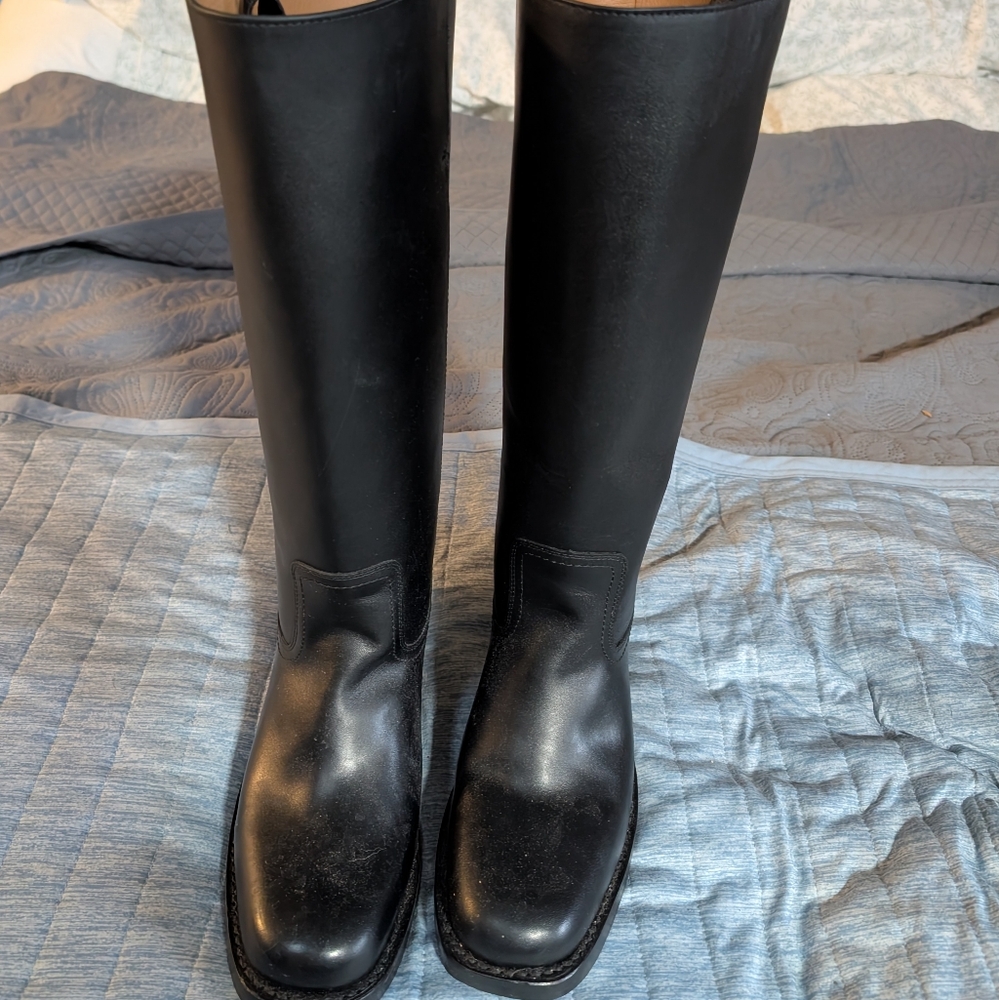 FRYE AND CO. Size 10 Black Campus Boots